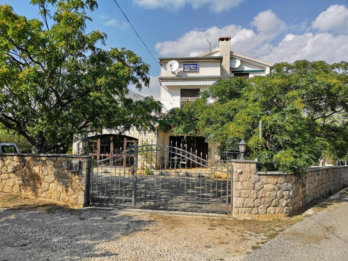 Villa Nina Seline Exterior photo